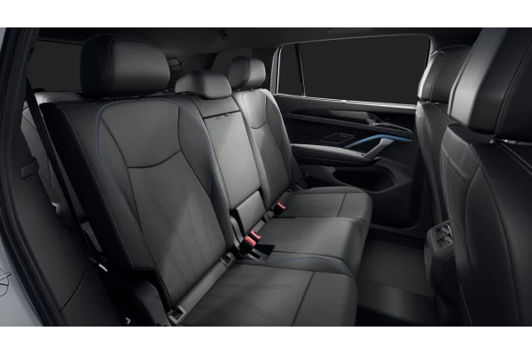 2025 Volkswagen Tayron R4 195TSI R-Line SUV Image 12