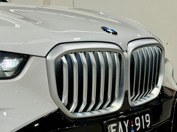 2025 BMW X5 G05 LCI xDrive30d M Sport SUV image 9