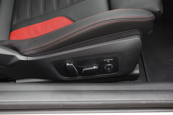 2025 BMW 4 Series G22 LCI 430i M Sport Coupe image 11