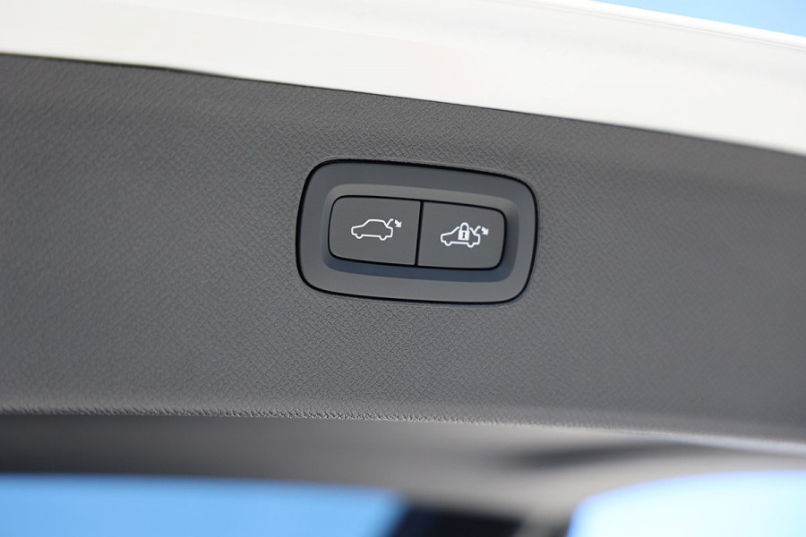 2024 MY25 Volvo XC90 L Series Ultra B6 Bright SUV Image 29
