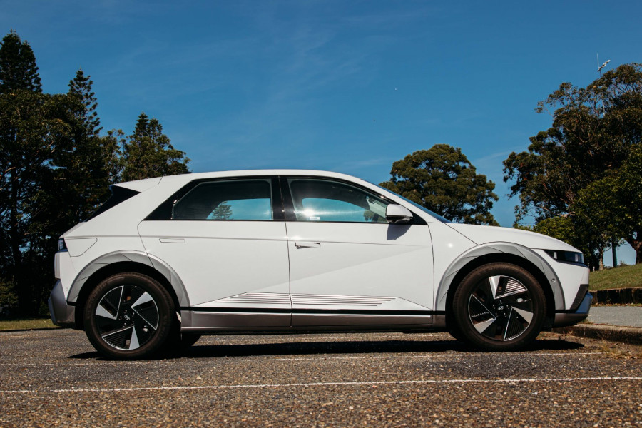2024 MY25 Hyundai IONIQ 5 NE.V5  SUV Image 16
