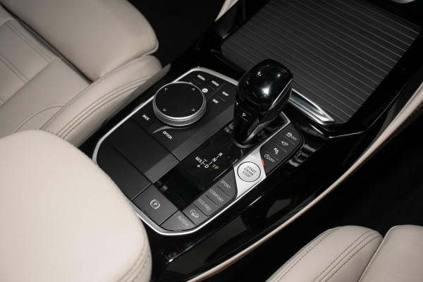 2022 BMW X4 M40i SUV Image 18