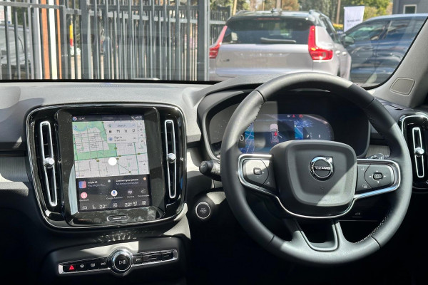 2026 Volvo XC40 XZ Ultra B4 Bright SUV Image 12