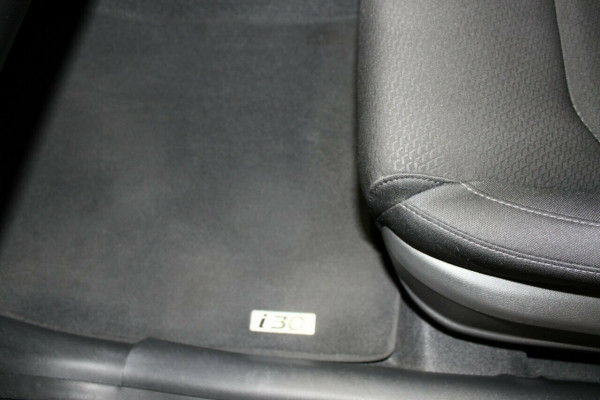 2018 Hyundai i30 PD Active Hatch Image 17