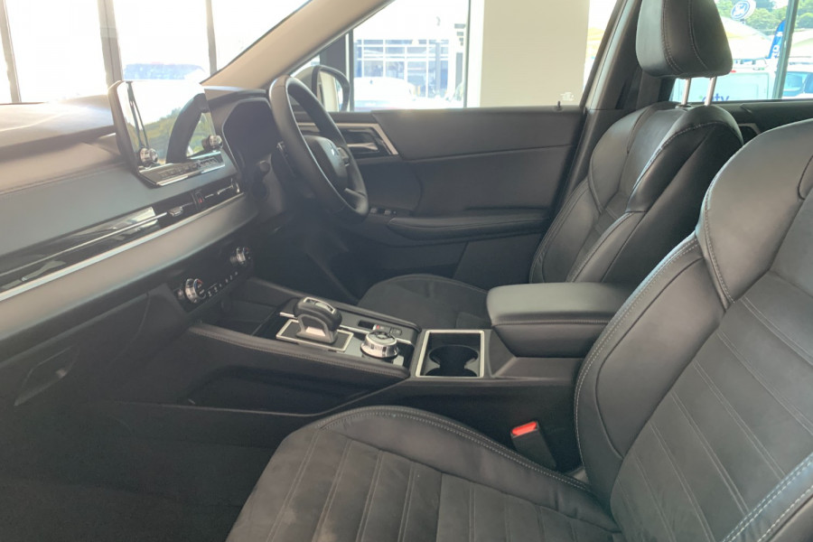 2022 MY23 Mitsubishi Outlander ZM Aspire SUV Image 13