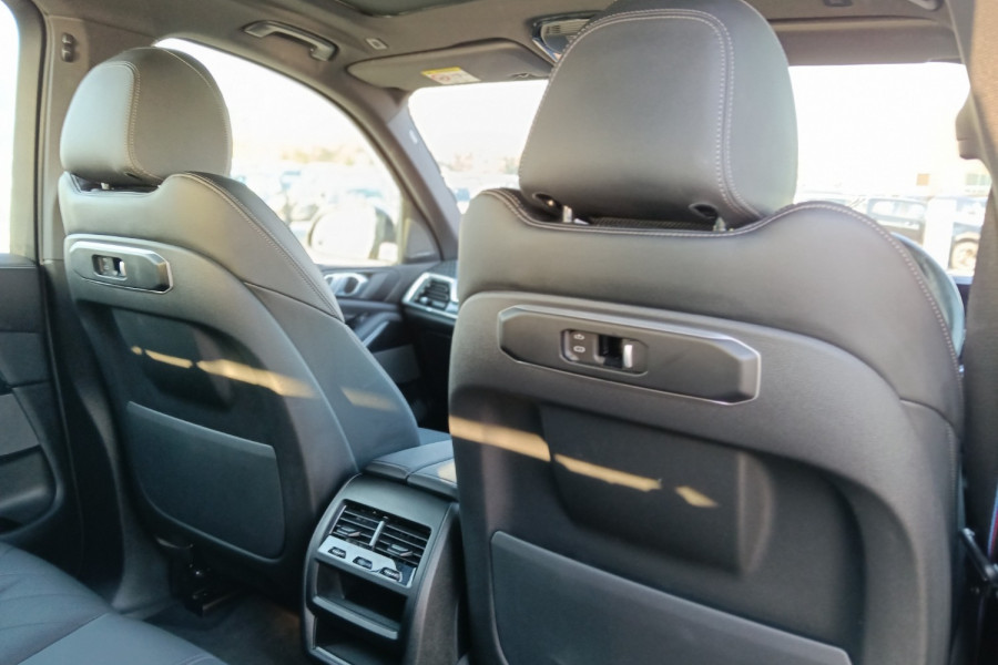 2024 BMW X5 G05 LCI xDrive30d SUV Image 14