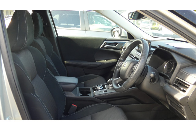 2022 MY22.5 Mitsubishi Outlander ZM MY22.5 ES 7 SEAT 2WD SUV Image 13