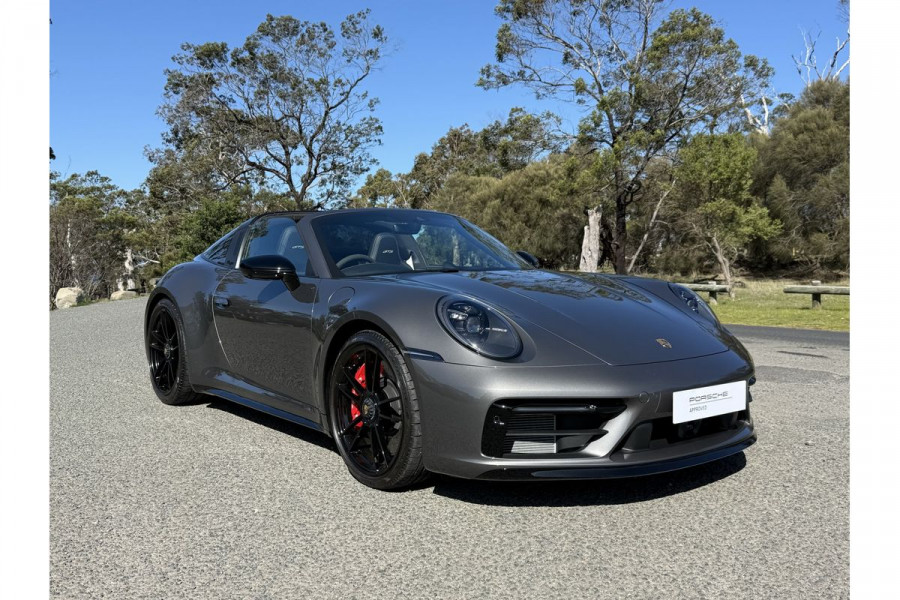 2022 Porsche 911 992 Targa 4 GTS Convertible Image 8