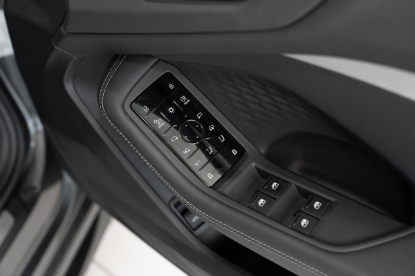 2025 Audi A5 B10 TFSI 150kW S line Sedan image 17