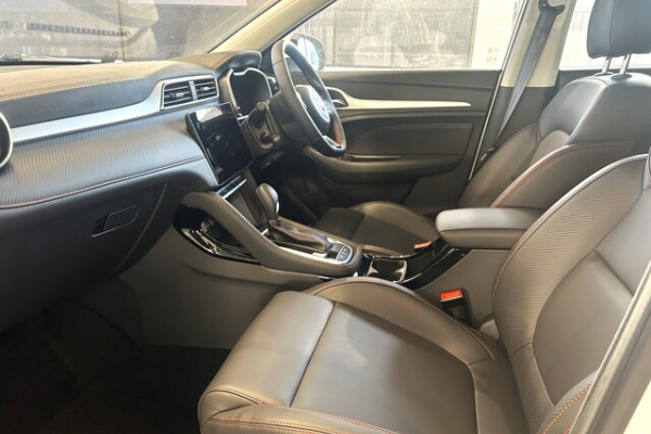 2025 MG ZST MGZS1.5VIBE25 Vibe SUV