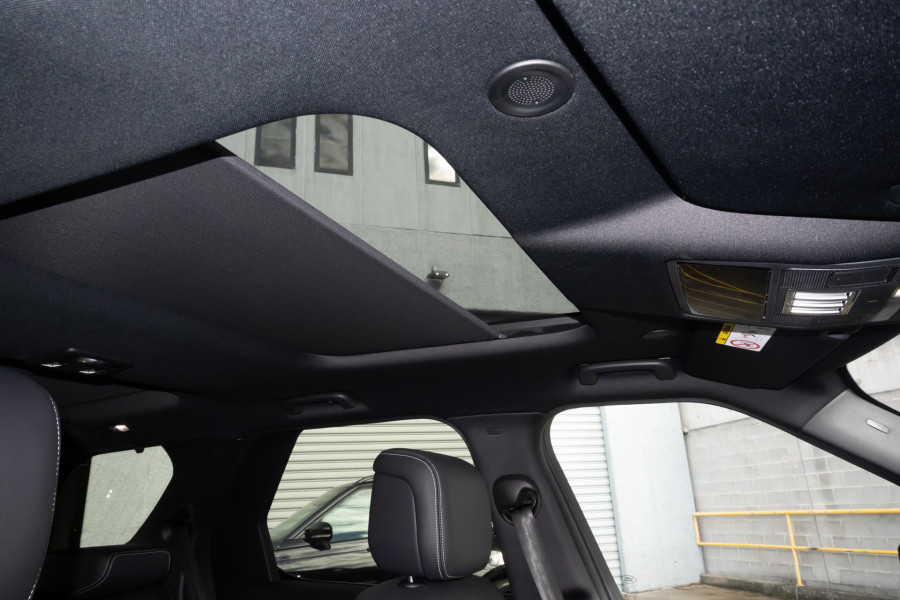 2026 Land Rover Discovery Series 5 D350 Dynamic SE SUV
