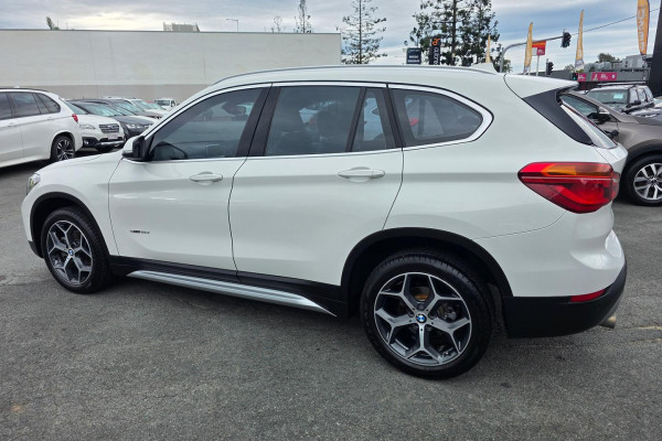 2016 BMW X1 F48 sDrive18d SUV Image 9