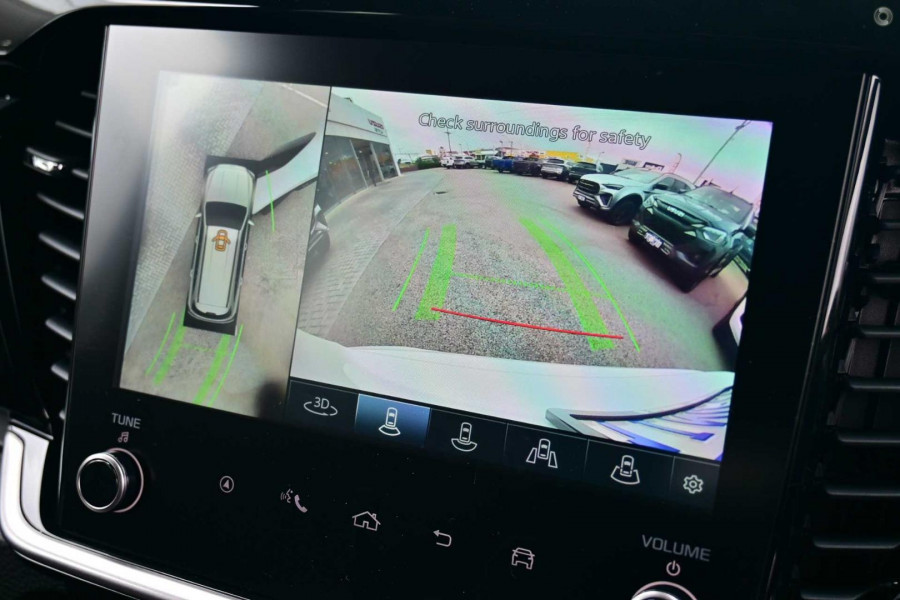 2025 Isuzu MU-X RJ LS-T SUV Image 12