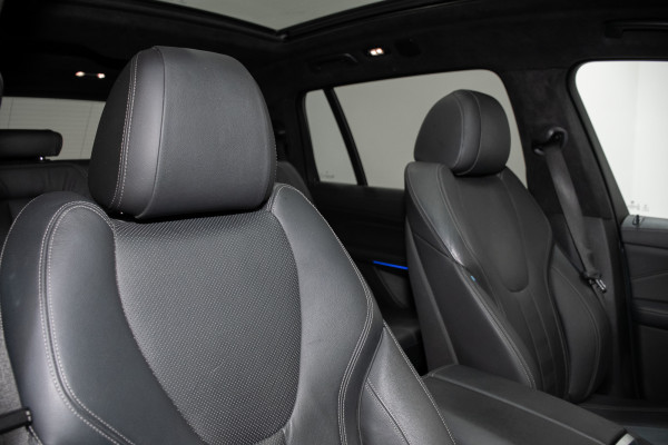 2019 BMW X7 Xdrive30d SUV Image 5