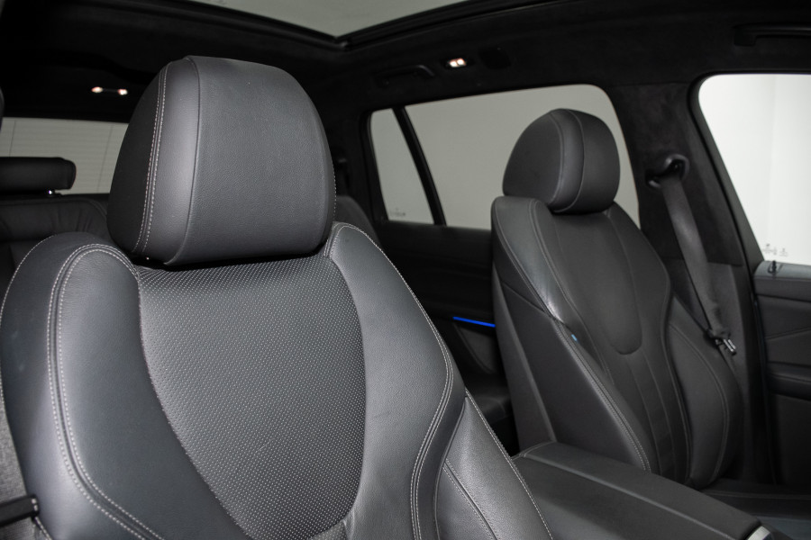 2019 BMW X7 Xdrive30d SUV Image 5