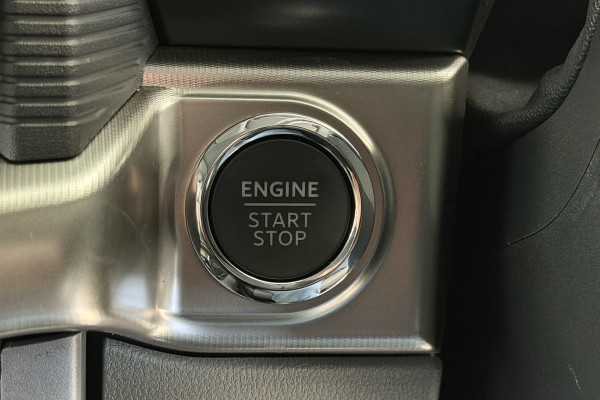 2024 Ford F-150  Lariat Dual Cab Image 31