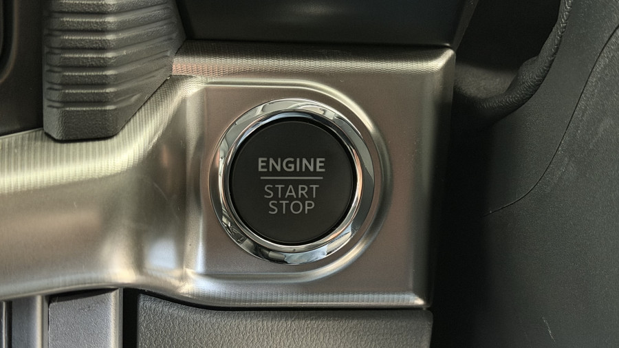2024 Ford F-150  Lariat Dual Cab Image 31