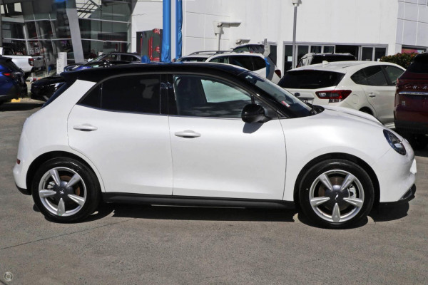 2025 GWM Ora ES11 Standard Range Hatch Image 5