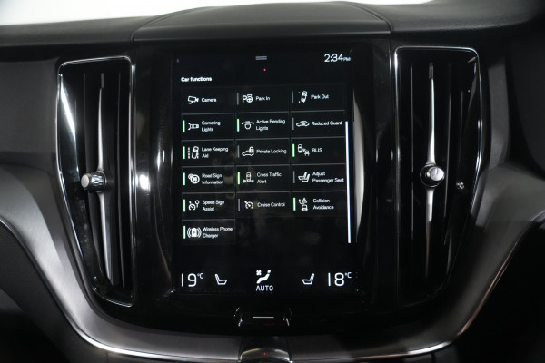 2021 Volvo XC60 UZ D4 Momentum SUV image 21