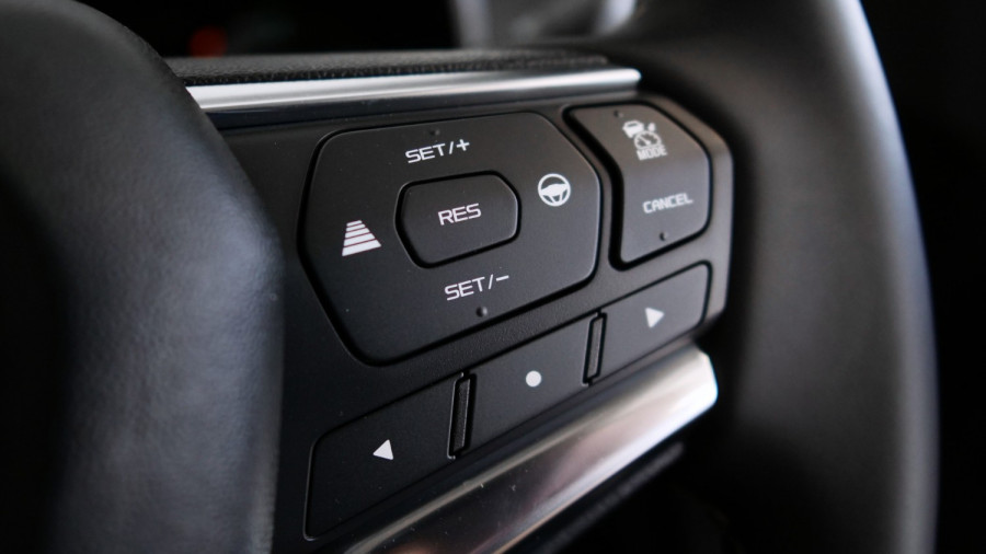 2020 MY21 Isuzu UTE D-MAX RG LS-U 4x2 Crew Cab Ute Utility Image 13