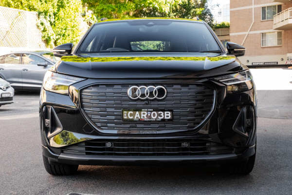 2024 Audi Q4 e-tron F4 55 SUV image 4