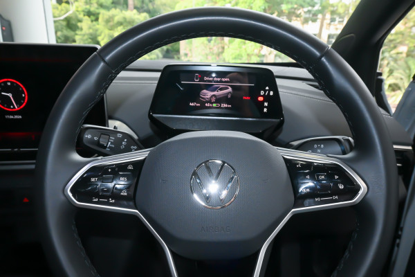 2024 MY25 Volkswagen ID. 4 E2 Pro SUV image 12