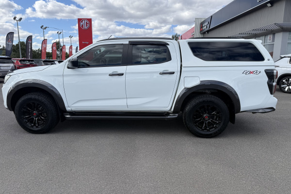 2021 Isuzu D-MAX RG X-TERRAIN Ute Image 9