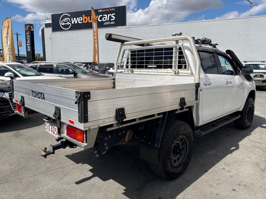 2016 Toyota HiLux  SR5 Double Cab Pick Up Image 7