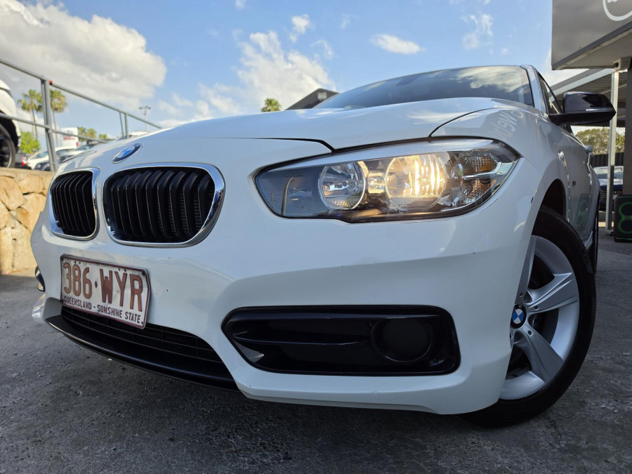 2016 BMW 1 Series F20 LCI 118i Sport Line Hatch Image 2