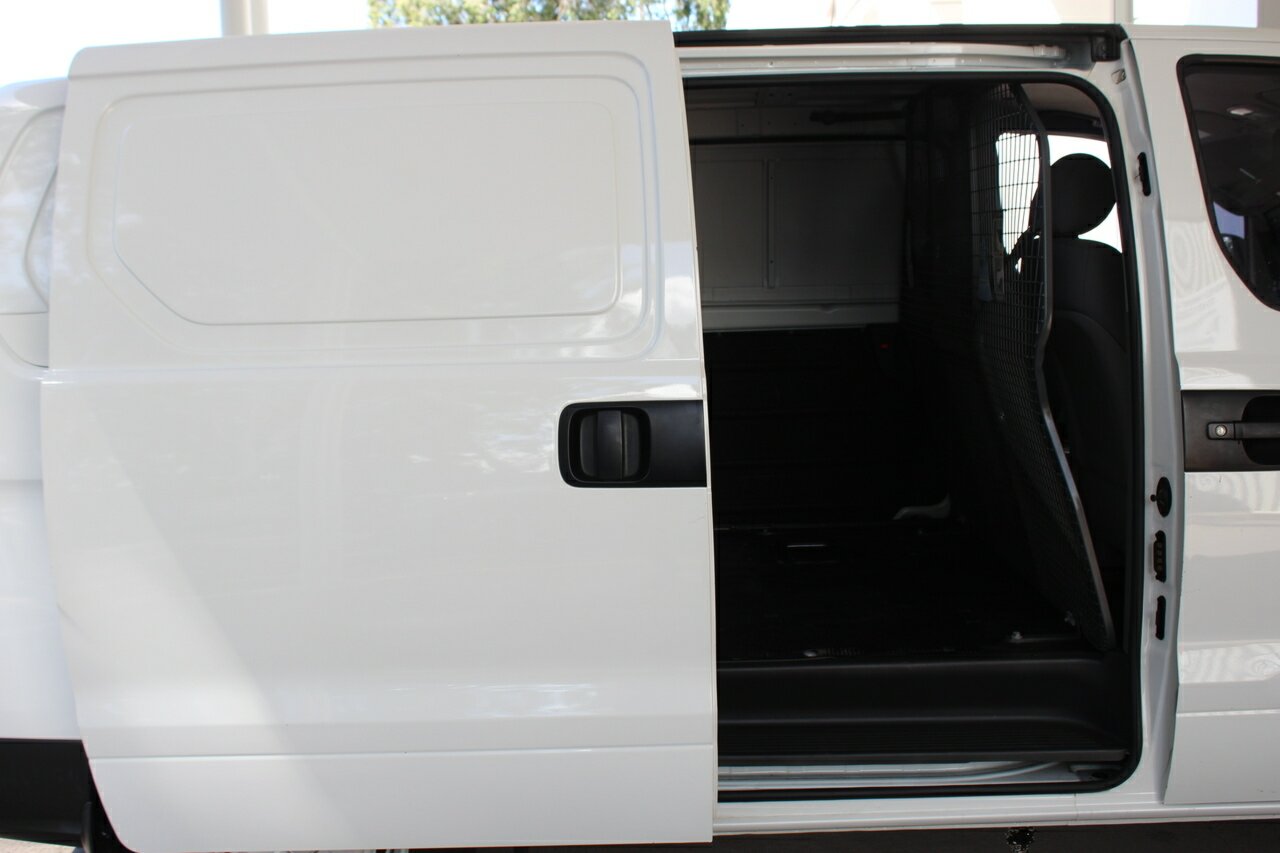 2019 Hyundai iLoad TQ4  Van Image 23