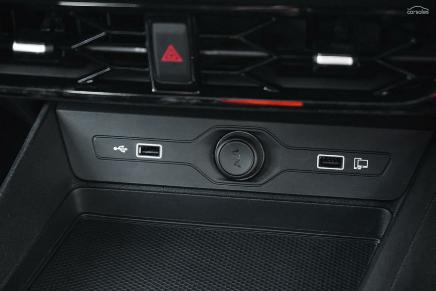 2025 MG MG5 AP32 Essence Sedan Image 5