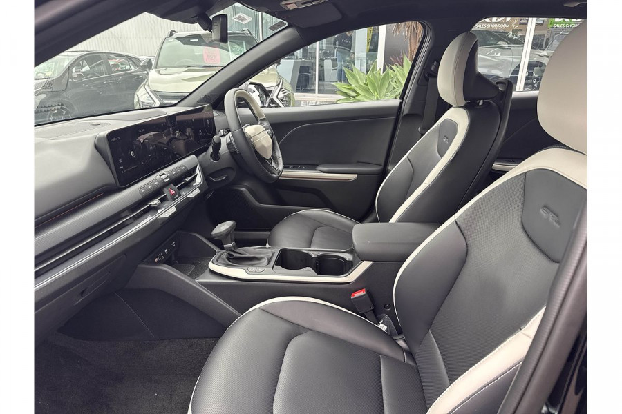 2024 Kia K4 CL4m GT-Line Sedan Image 15