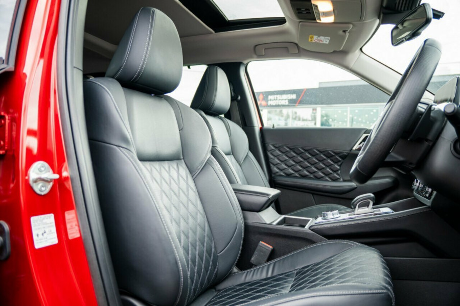 2023 Mitsubishi Outlander ZM Exceed SUV Image 20