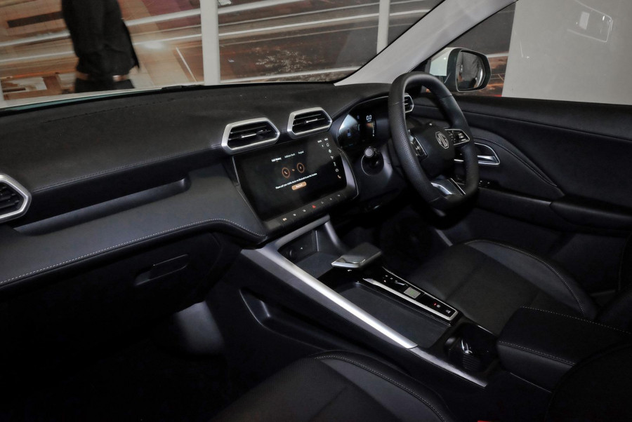 2024 MY25 MG ZS ZS32 Essence Hybrid+ SUV Image 8