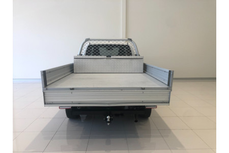 2016 Toyota HiLux TGN121R WorkMate Cab chassis