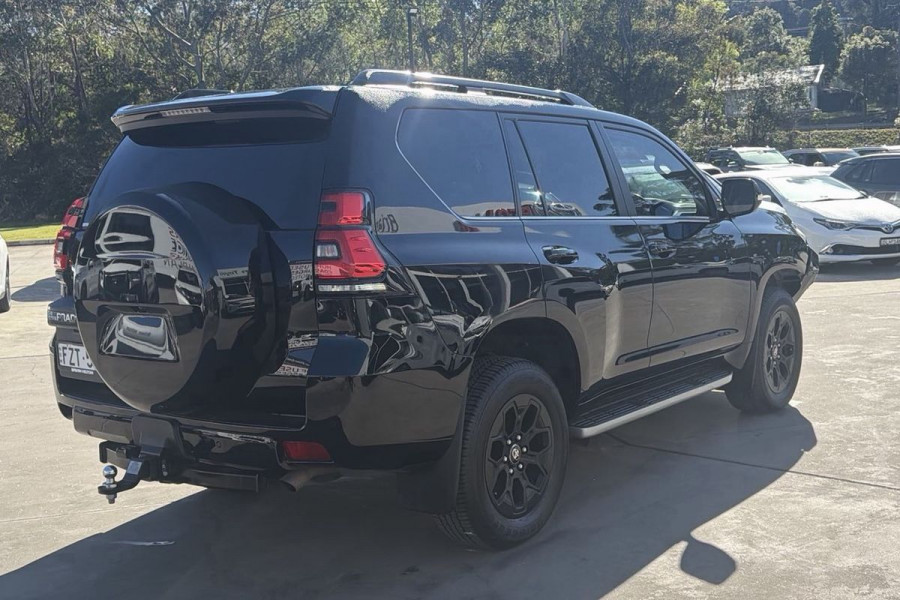 2023 Toyota LandCruiser Prado GDJ150R VX SUV Image 5