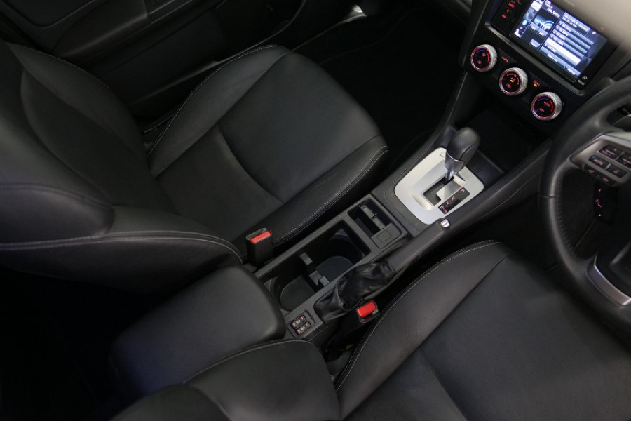 2014 Subaru XV G4-X 2.0i-S Suv Image 7