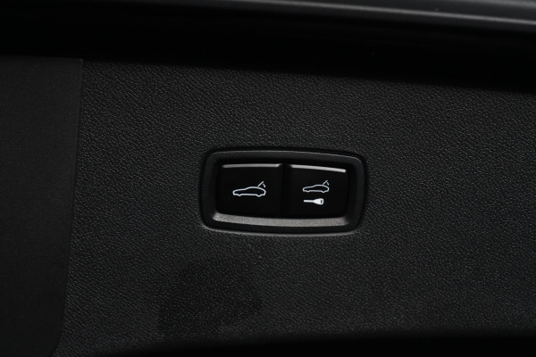 2024 Porsche Cayenne GTS Coupe Image 25