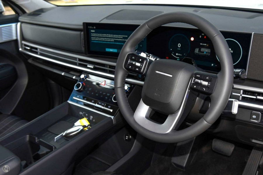 2025 Hyundai Santa Fe MX5.V1 Hybrid SUV Image 8
