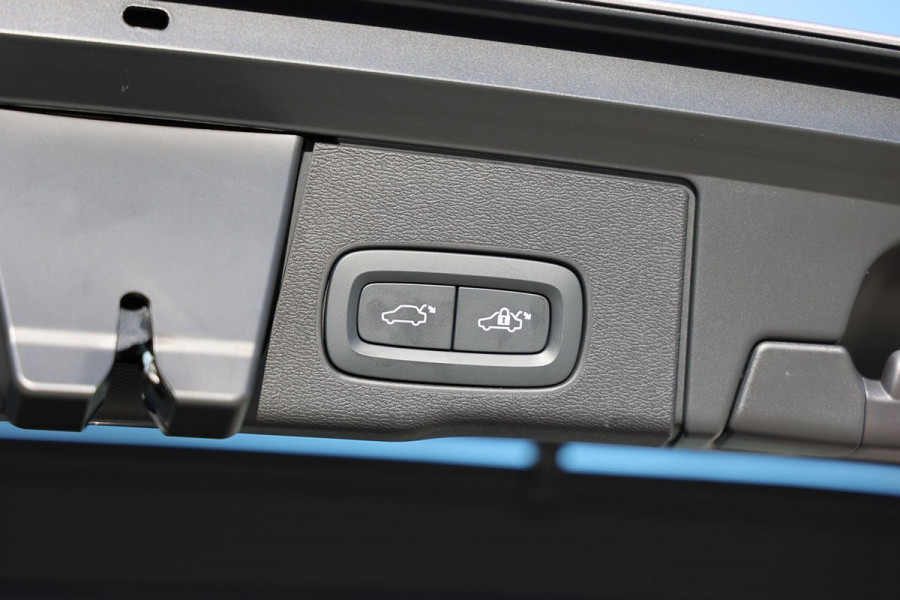 2025 MY26 Volvo XC60 UZ Plus B5 Bright SUV Image 33