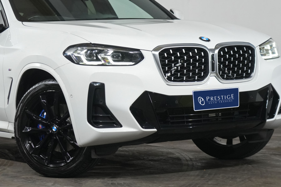 2022 BMW X4 xDrive30i M Sport SUV Image 2