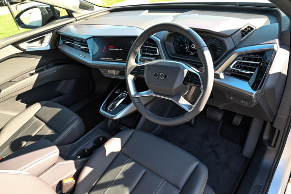 2025 MY26 Audi Q4 e-tron F4 45 SUV image 6