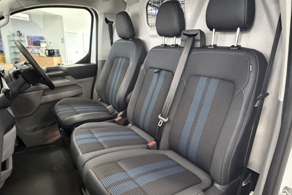 2026 MY27 Ford Transit Custom AV Sport SWB Van Image 9
