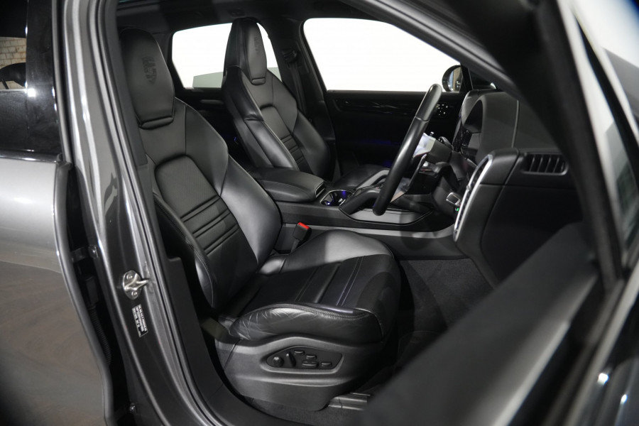 2023 Porsche Cayenne SUV