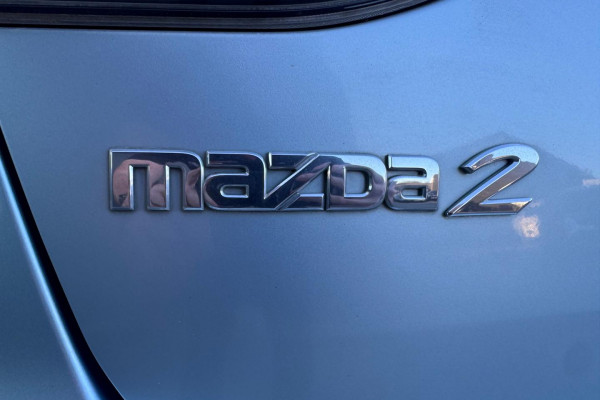 2010 Mazda 2 DE Series 2 Maxx Sedan Image 12