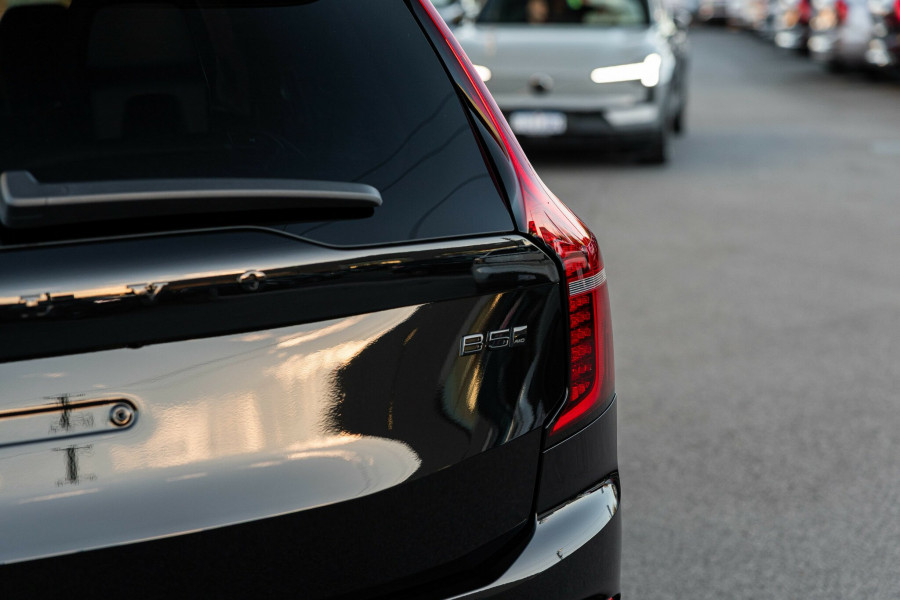 2026 Volvo XC90 L Series Black Edition SUV Image 26