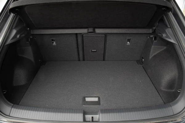 2025 MY26 Volkswagen T-Roc D11 140TSI R-Line SUV Image 22