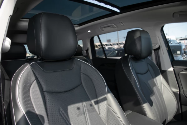 2025 MY26 Volkswagen Tayron R4 150TSI Elegance SUV Image 9
