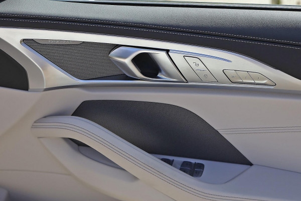 2026 MY25 BMW 8 Series G16 LCI 840i M Sport Sedan image 14