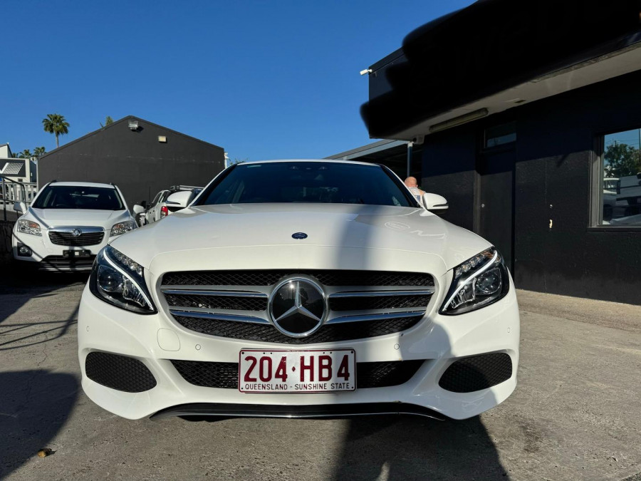2016 Mercedes-Benz C-Class W205 C250 Sedan Image 3